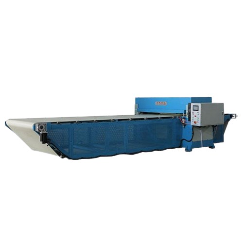 CNC Four-Column Conveyor Belt Cutting Machine For Multi-Layer Sheet Material Carpet Cutting